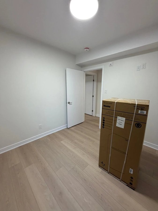 994 Bronson Avenue - Photo 12