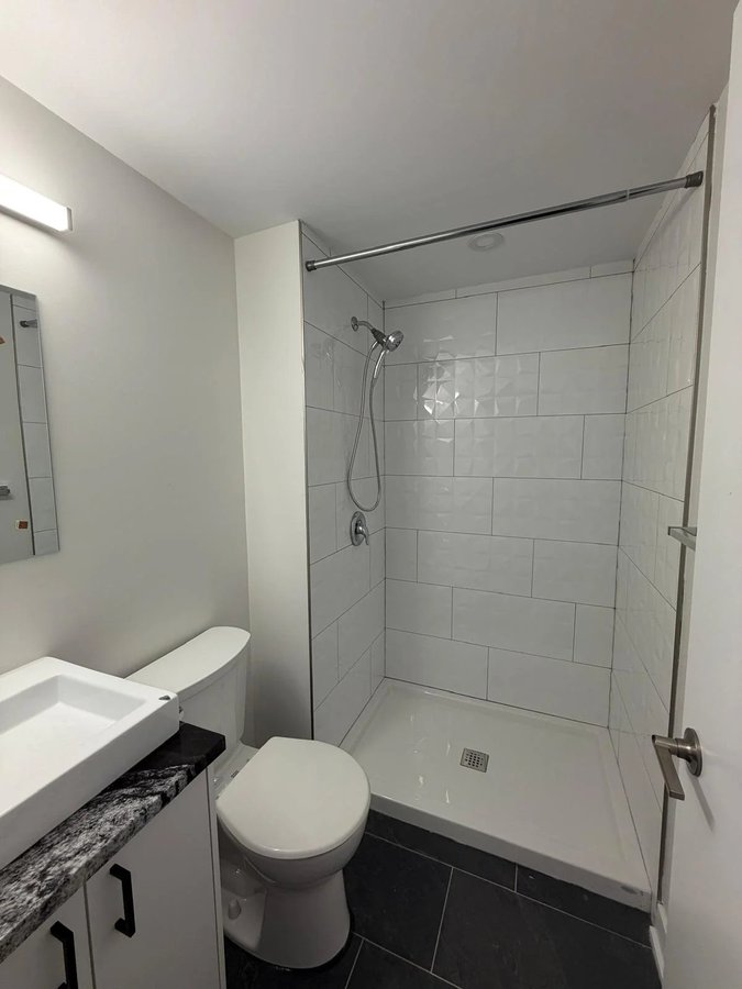 994 Bronson Avenue - Photo 16