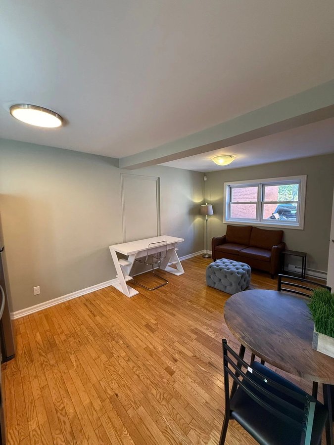 484 Gladstone Avenue - Photo 2