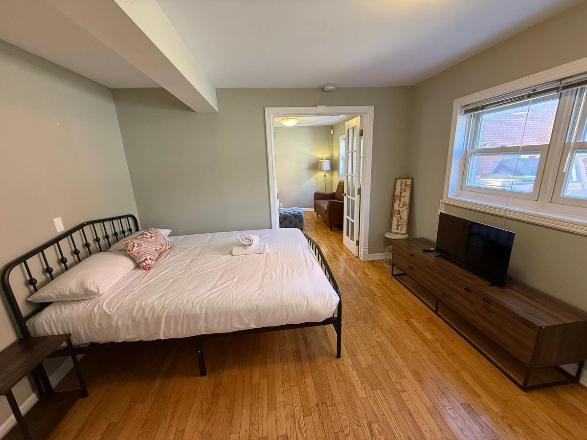 484 Gladstone Avenue - Photo 11