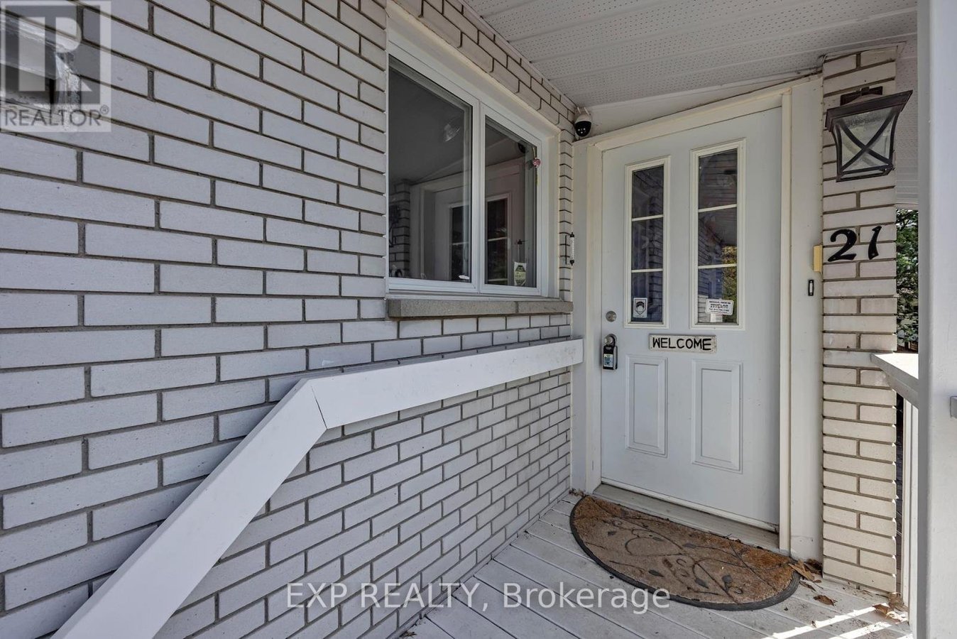 21 SOUTHVIEW CRESCENT - Photo 5