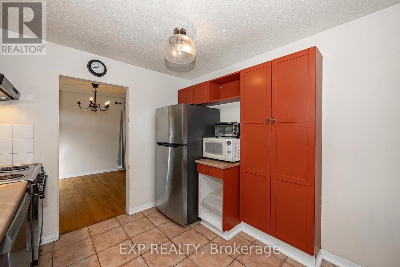 21 SOUTHVIEW CRESCENT - Photo 14