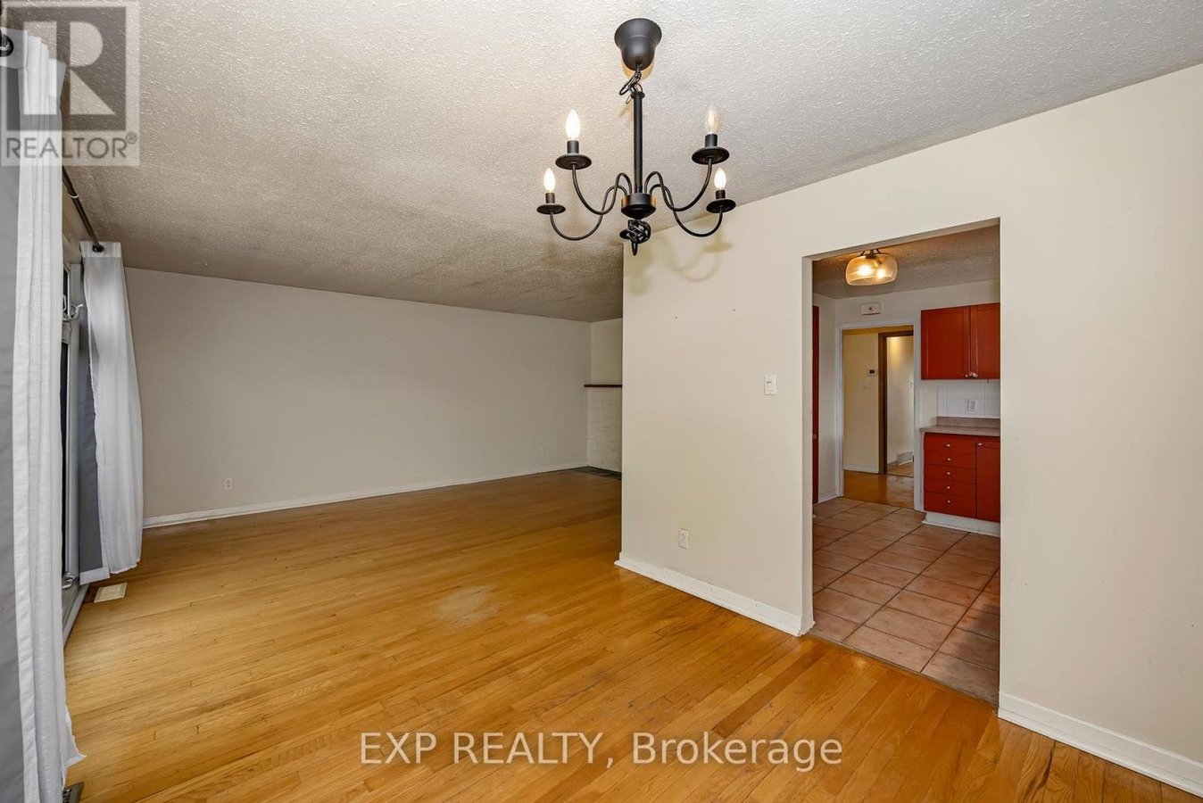 21 SOUTHVIEW CRESCENT - Photo 15