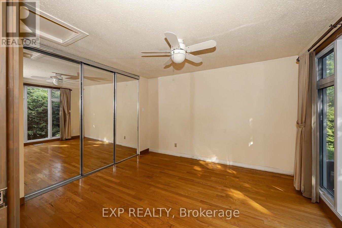 21 SOUTHVIEW CRESCENT - Photo 19
