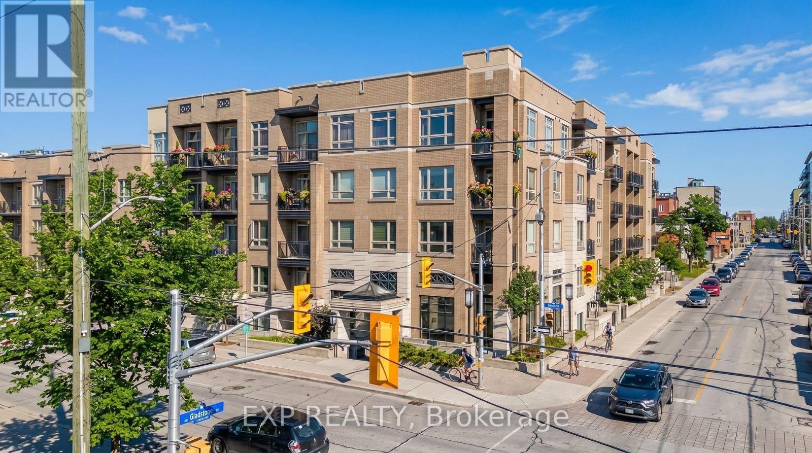 118 - 429 KENT STREET - Photo 1