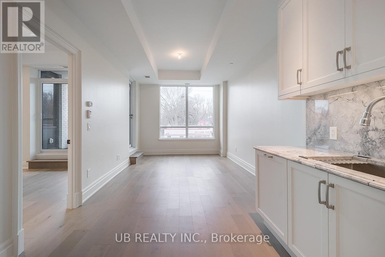 205 - 1451 WELLINGTON STREET W - Photo 3