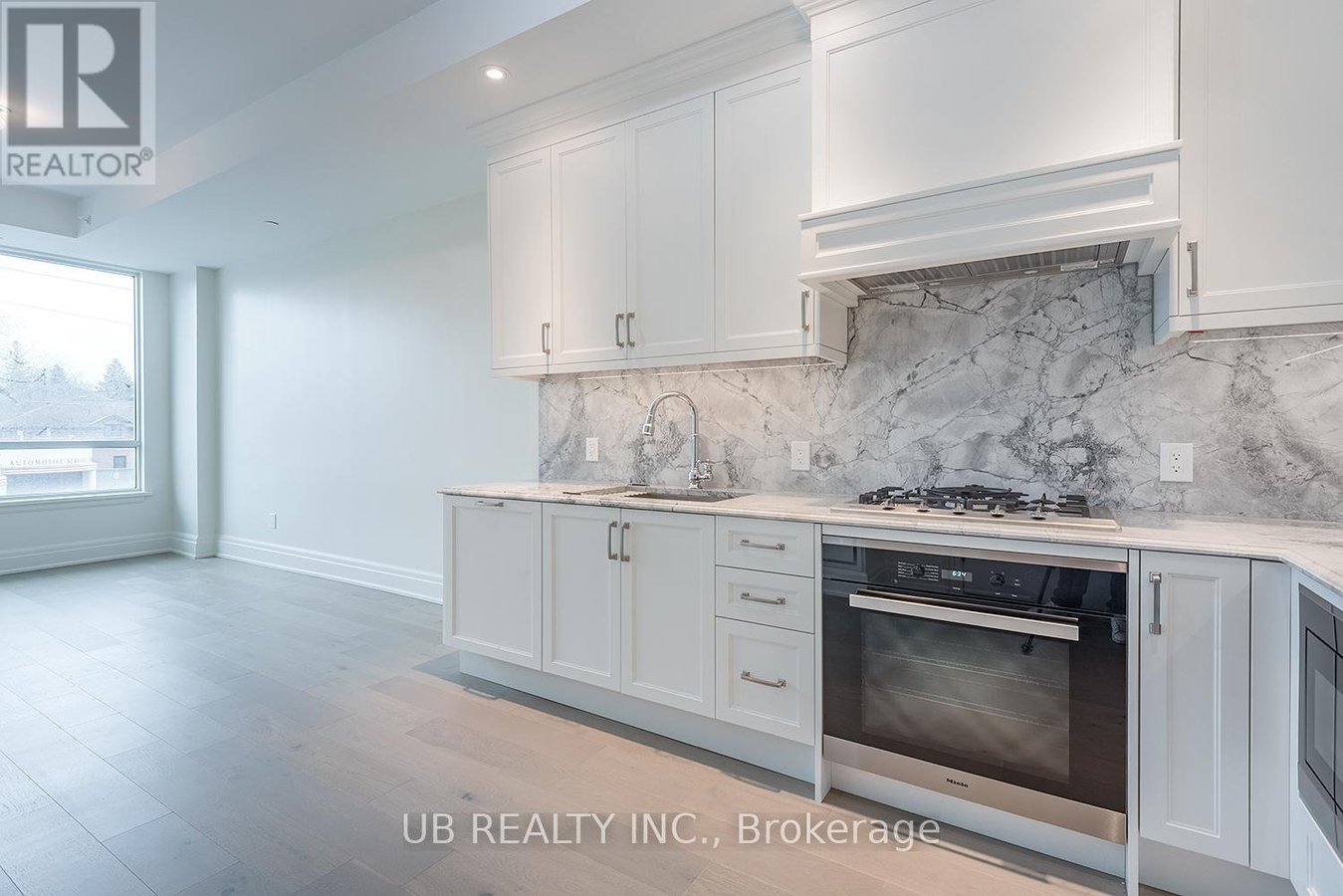 205 - 1451 WELLINGTON STREET W - Photo 4