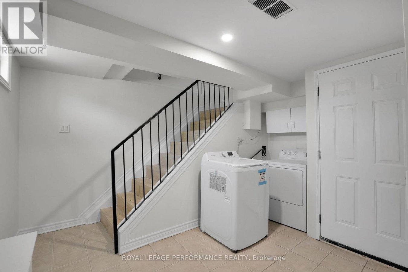 LOWER UNIT - 940 BRANT LOWER UNIT STREET - Photo 5