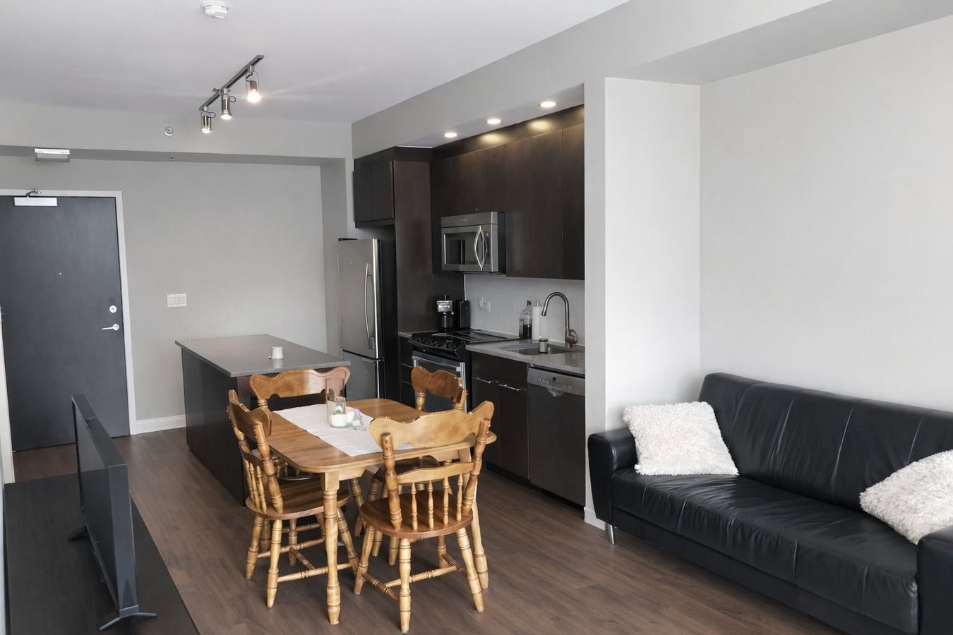 360 Patricia Avenue - Photo 11