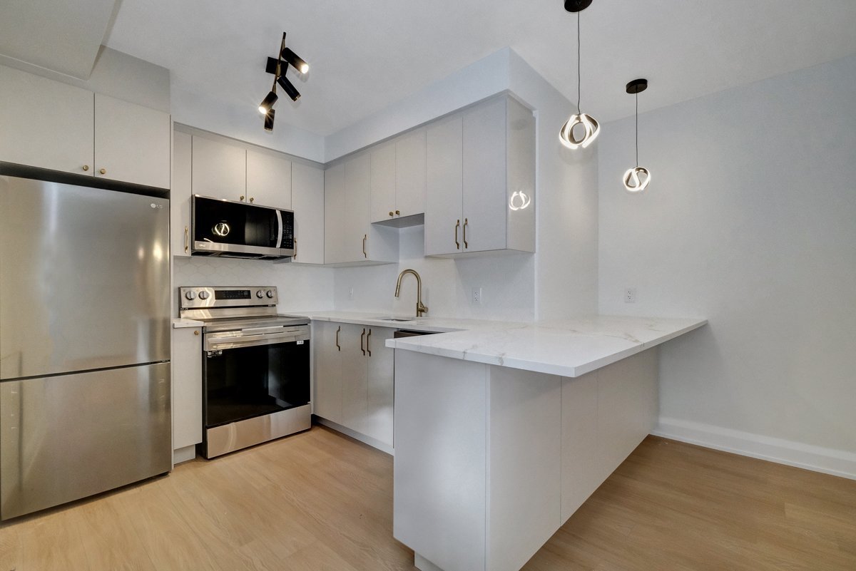 533 Broadhead Avenue - Photo 1