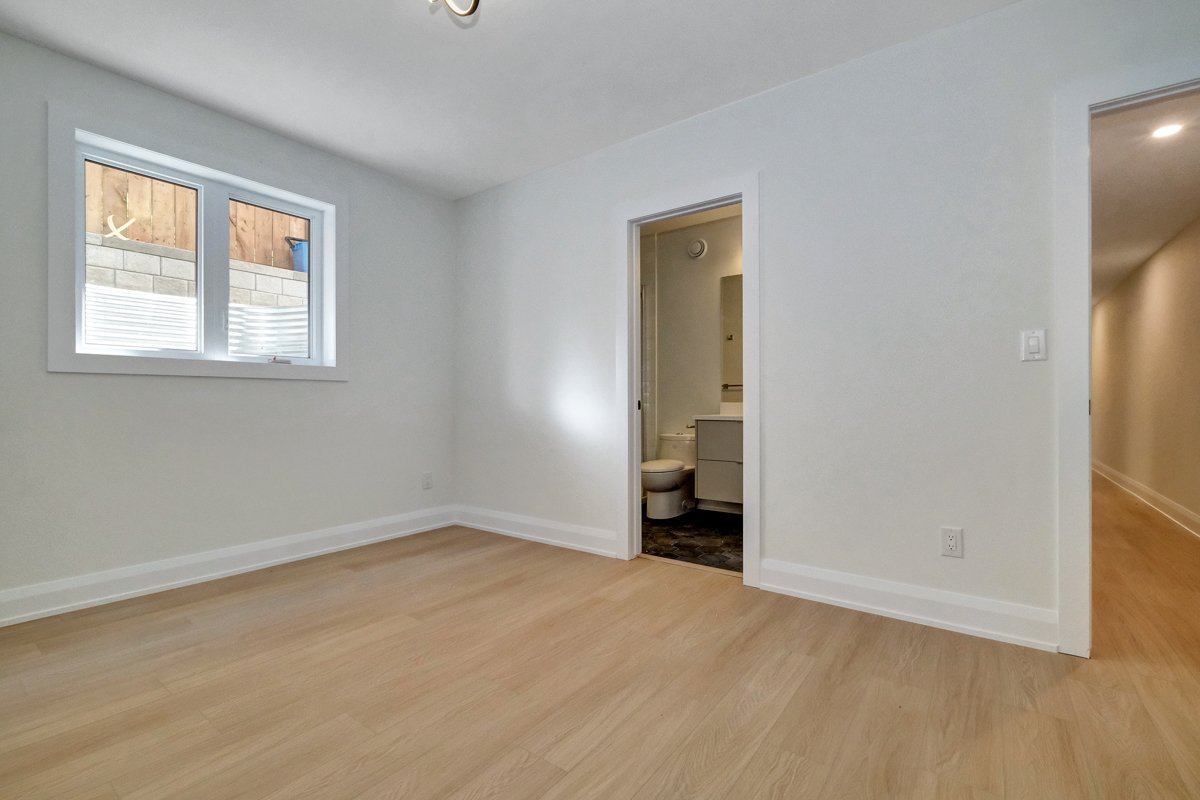 533 Broadhead Avenue - Photo 11