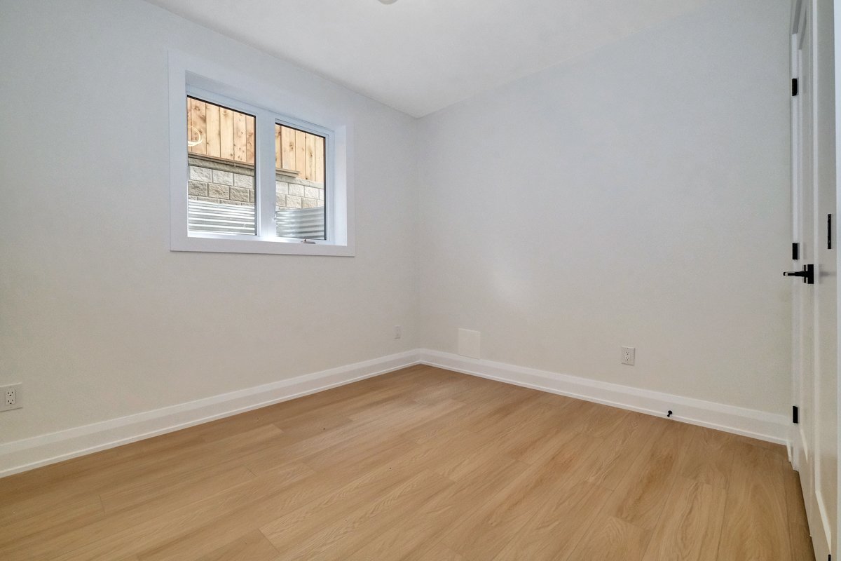 533 Broadhead Avenue - Photo 13