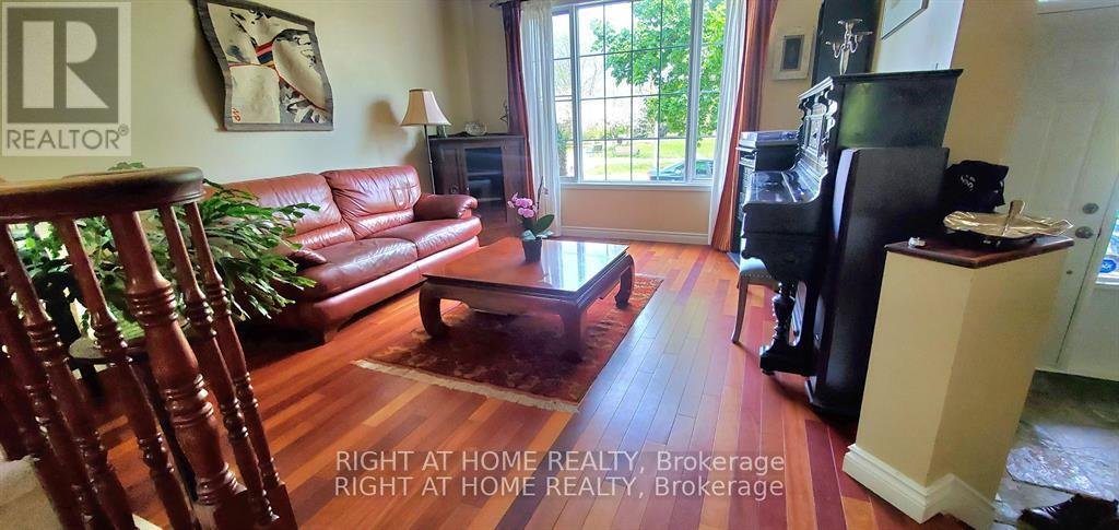 142 WINDHURST DRIVE - Photo 7