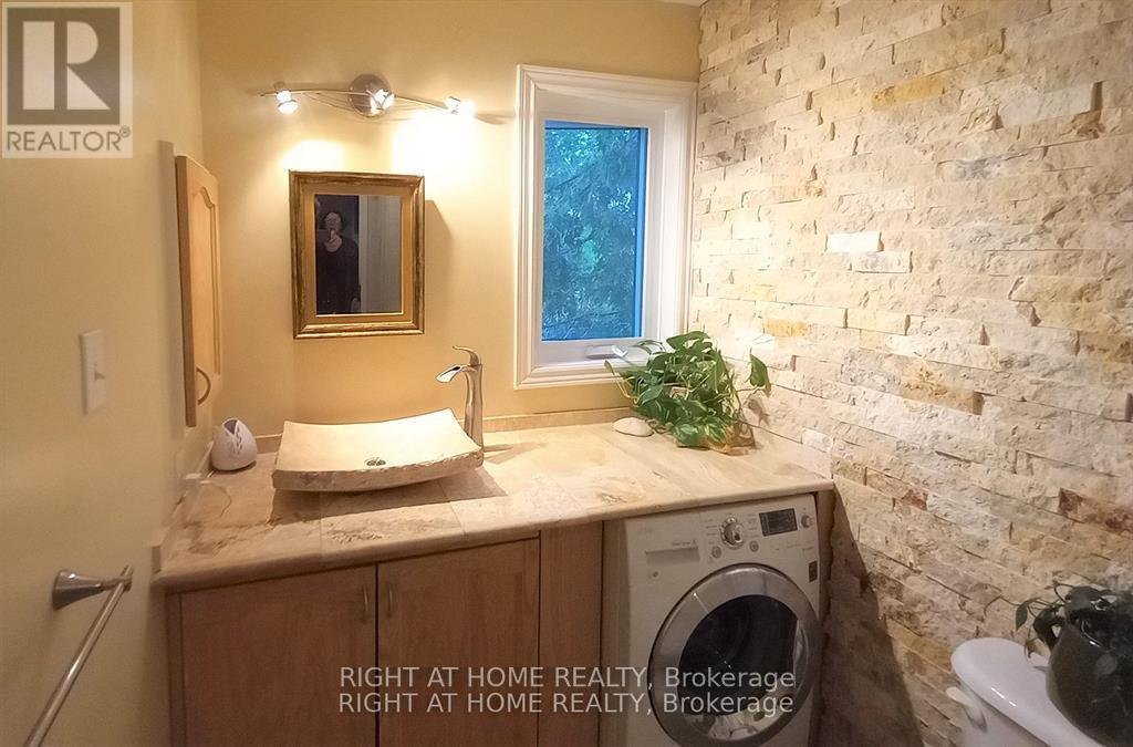 142 WINDHURST DRIVE - Photo 23