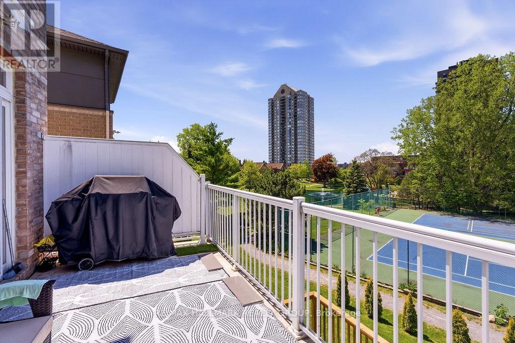 8 PONDSIDE PRIVATE - Photo 22