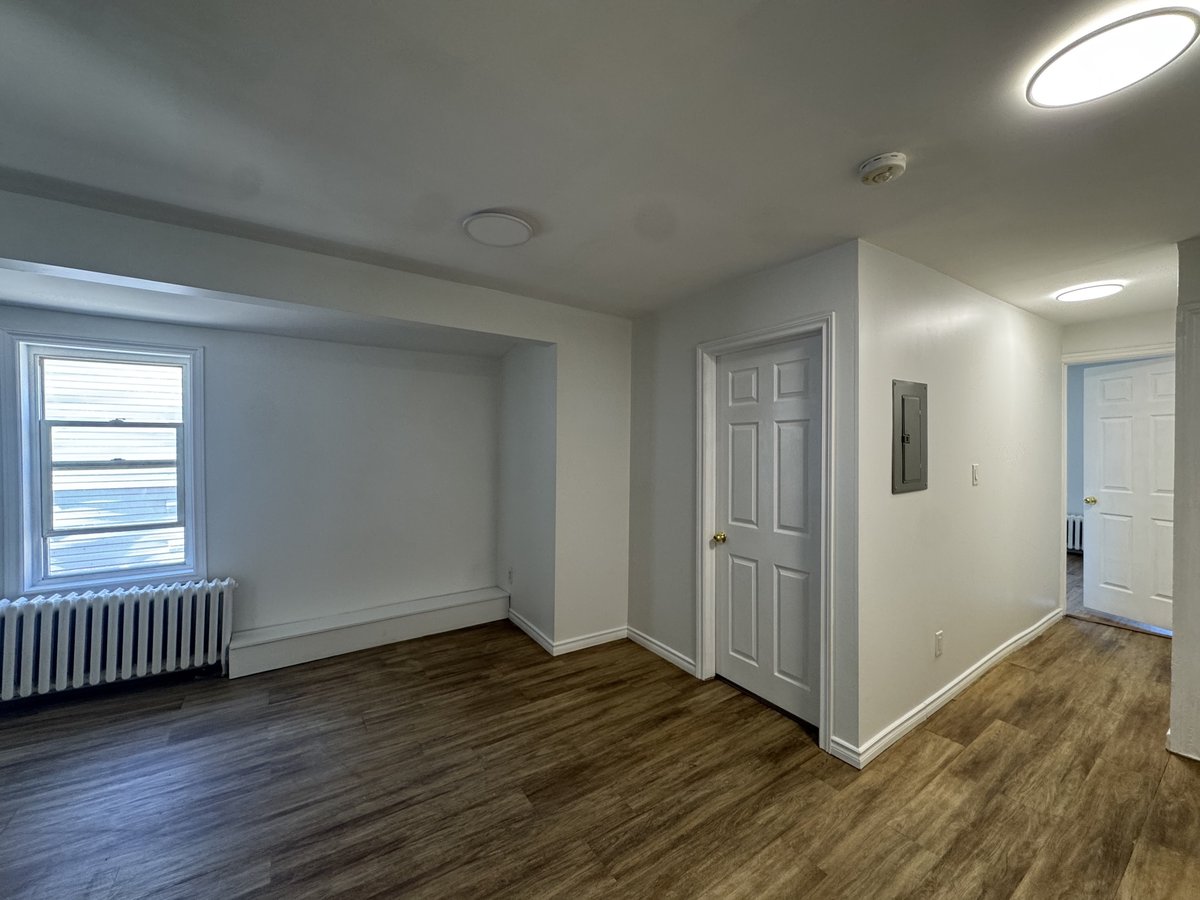 140 Upper Lorne Place - Photo 2