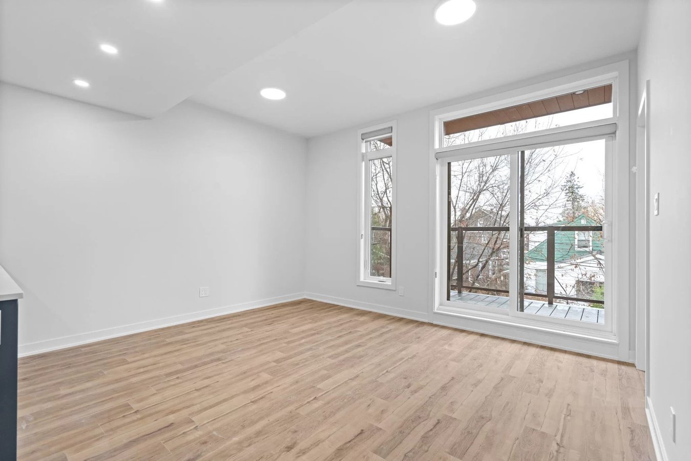 12 Chapleau Avenue - Photo 5