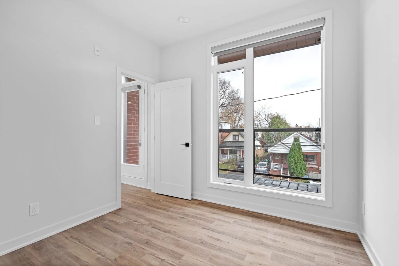 12 Chapleau Avenue - Photo 3