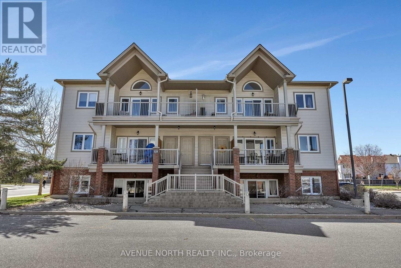 4 - 175 WATERBRIDGE DRIVE - Photo 7