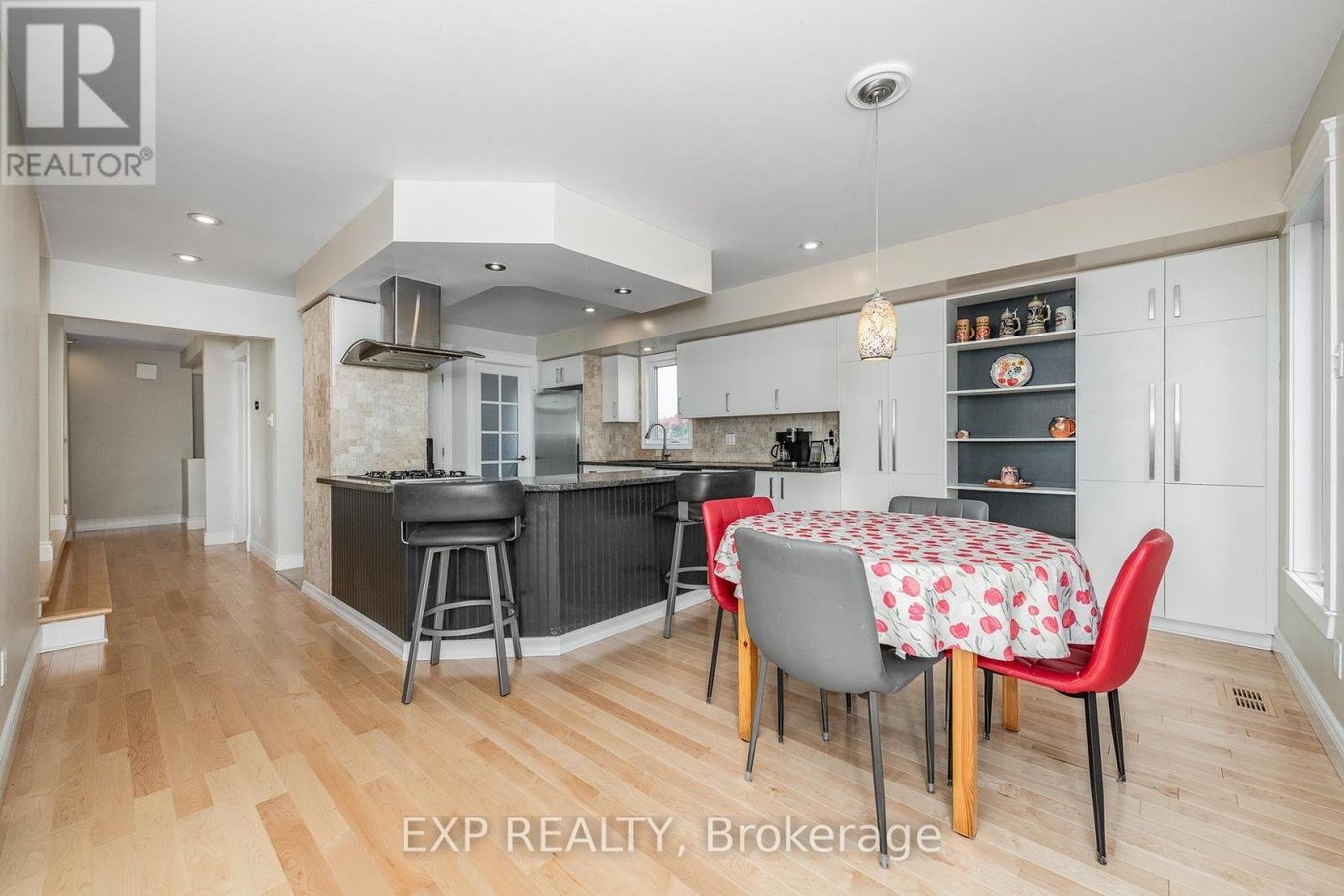 1238 BARNWELL CRESCENT - Photo 14