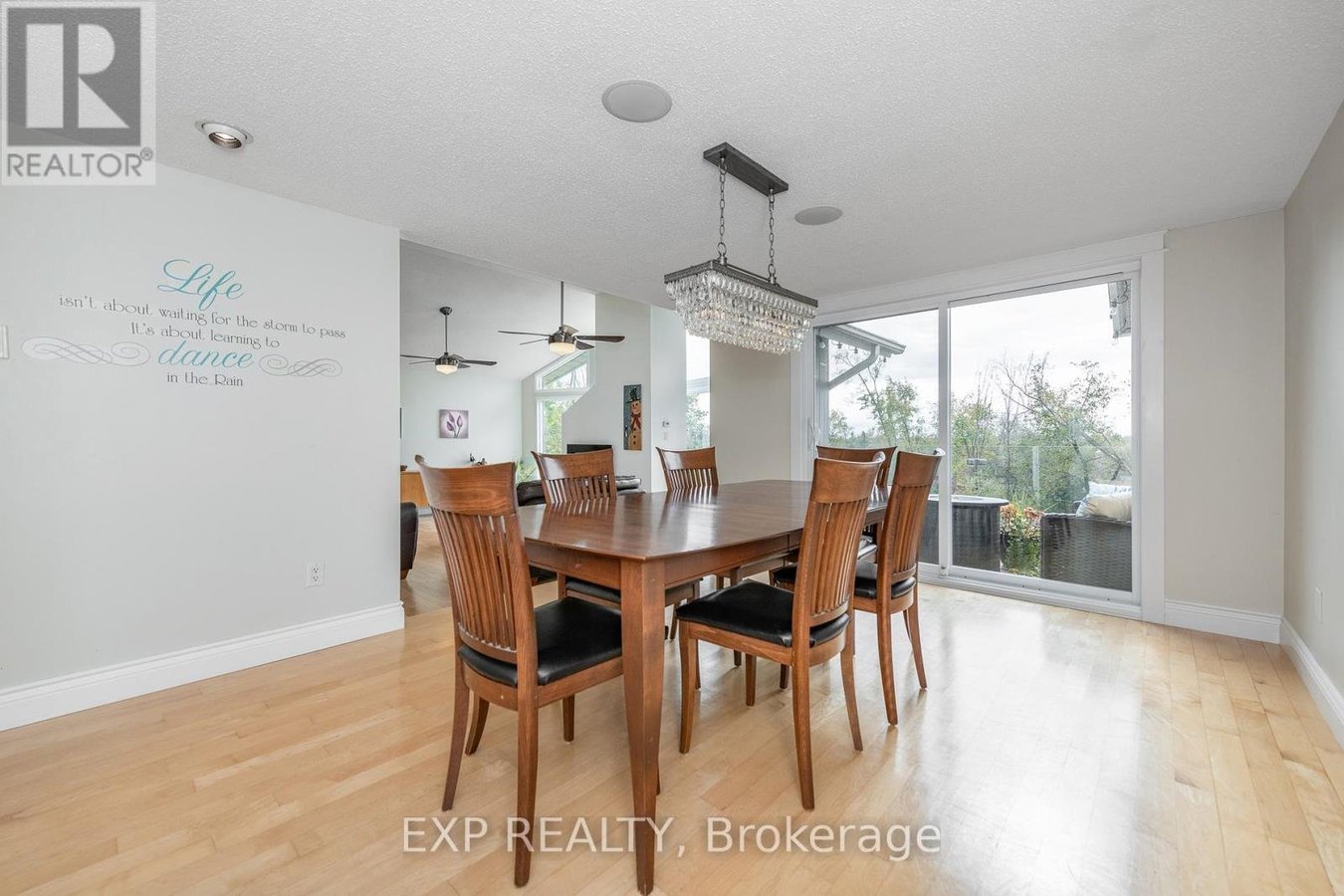 1238 BARNWELL CRESCENT - Photo 19