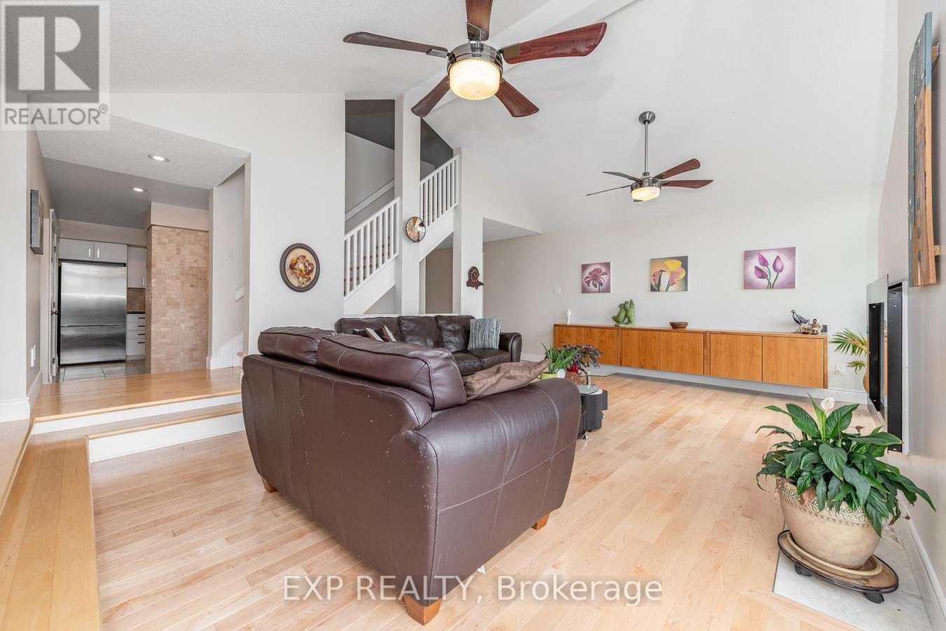 1238 BARNWELL CRESCENT - Photo 24