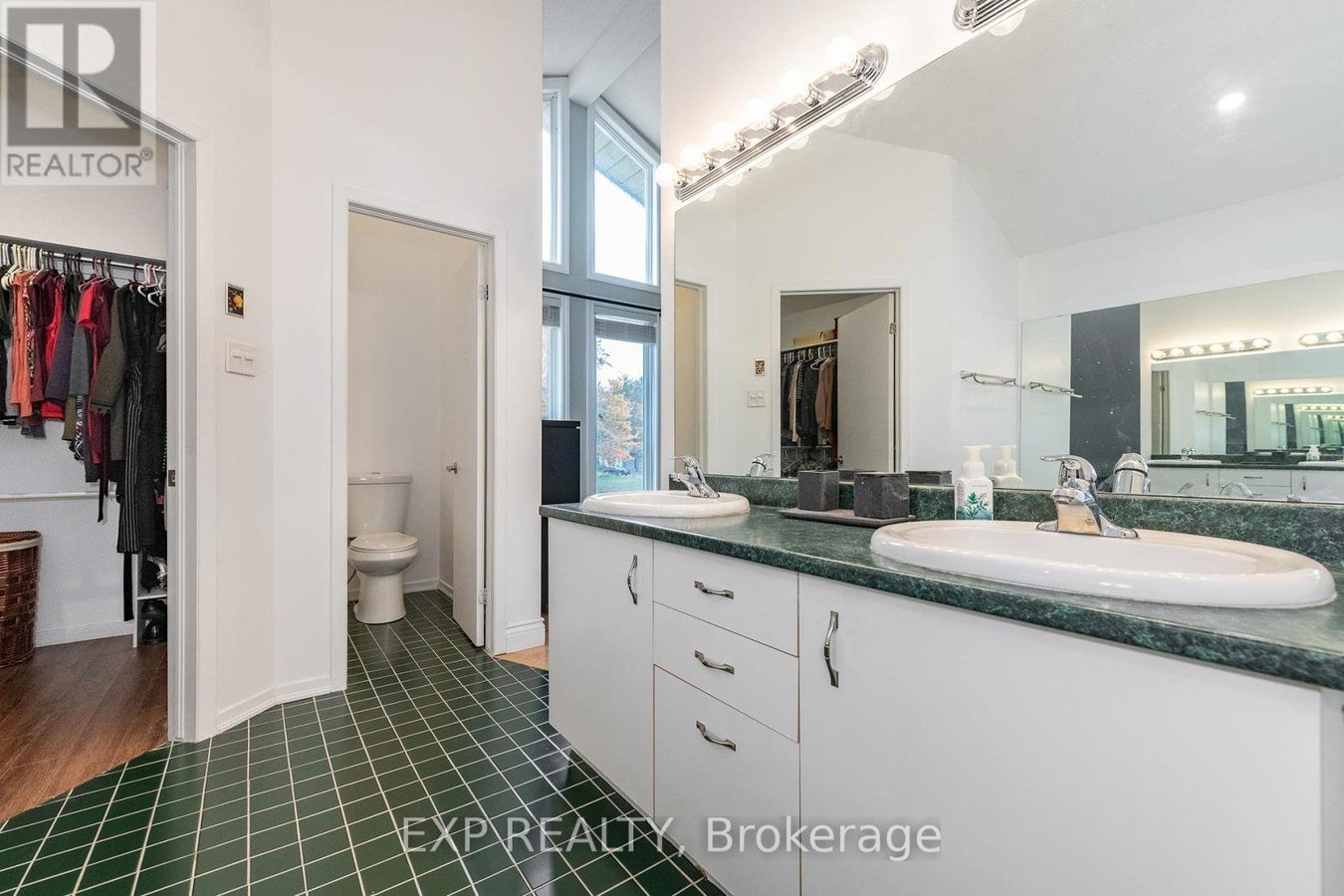 1238 BARNWELL CRESCENT - Photo 25