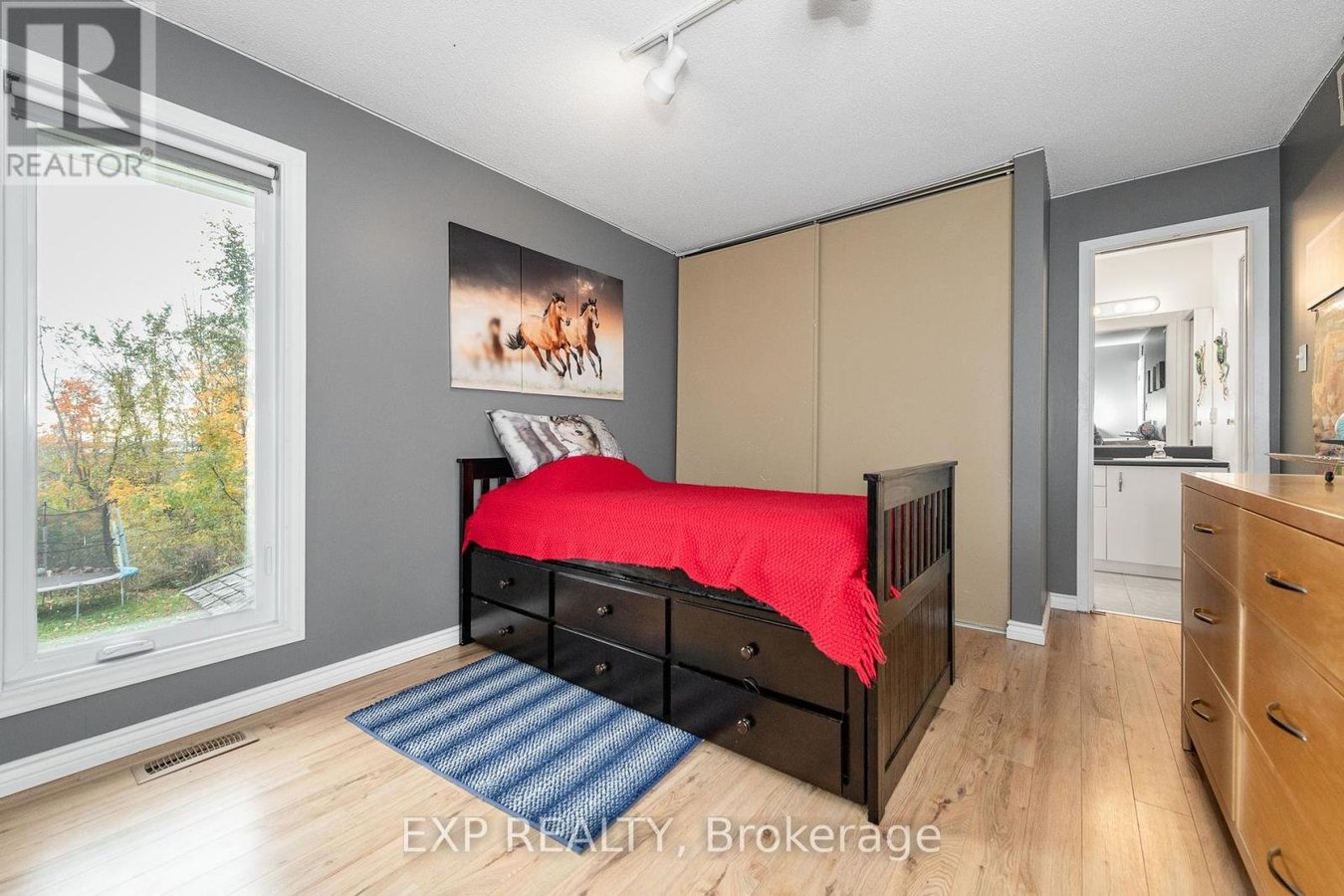 1238 BARNWELL CRESCENT - Photo 34