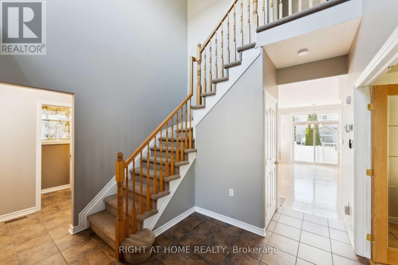 115 WOLISTON CRESCENT - Photo 4