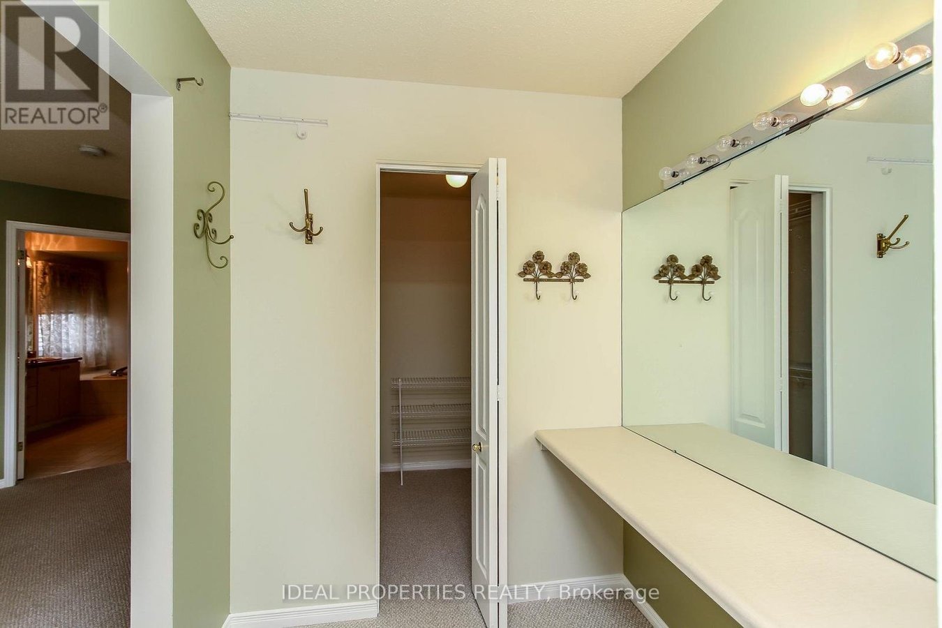 39 HUNTINGS END AVENUE - Photo 23