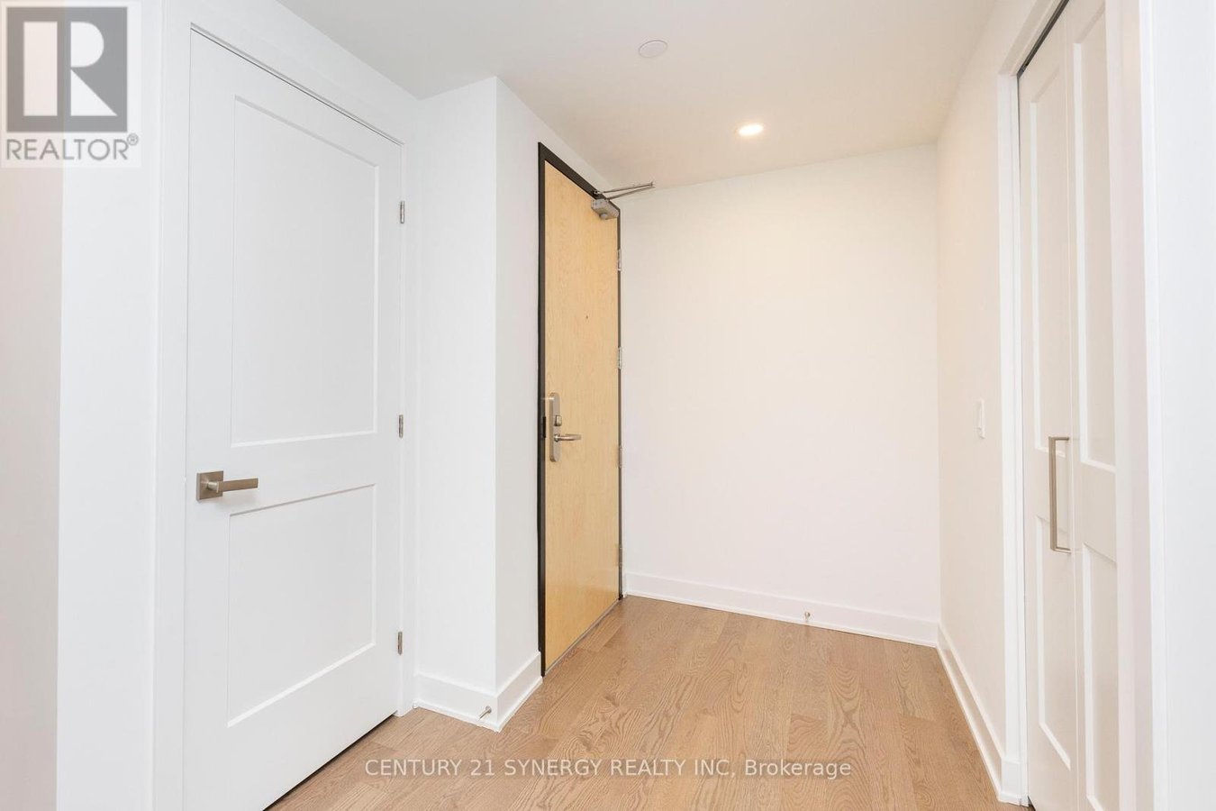 1201 - 340 QUEEN STREET - Photo 6