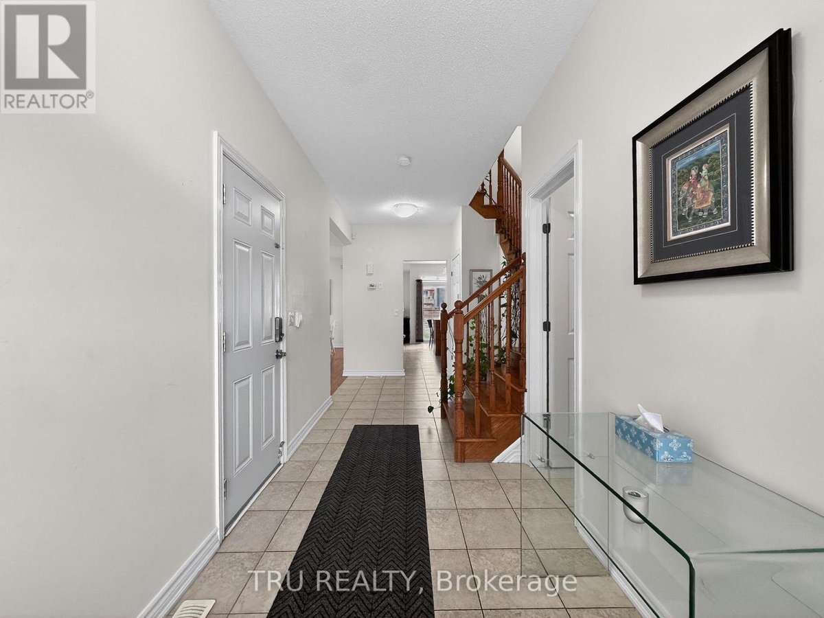 200 CELTIC RIDGE CRESCENT - Photo 2