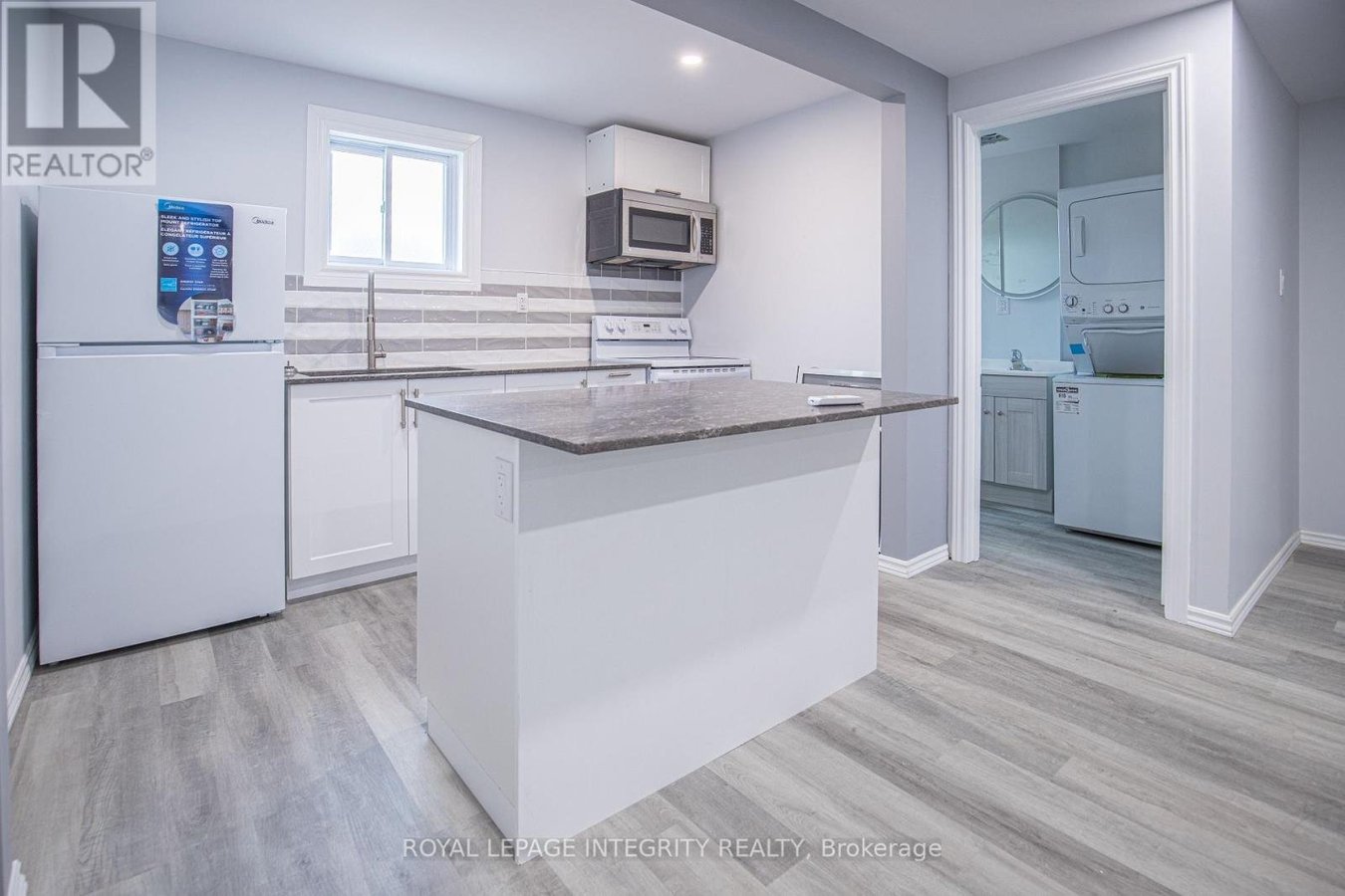 2 - 345 RICHELIEU AVENUE - Photo 8
