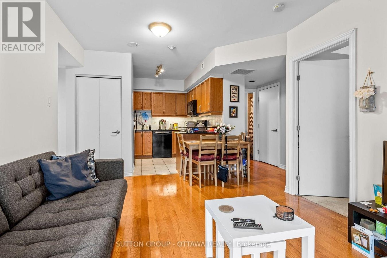 905 - 445 LAURIER AVENUE W - Photo 3