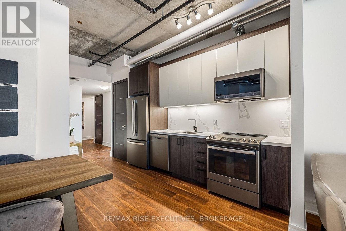 806 - 150 MARKETPLACE AVENUE - Photo 3