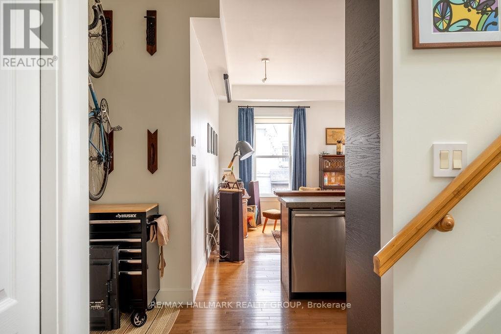 226 DALHOUSIE AVENUE - Photo 3