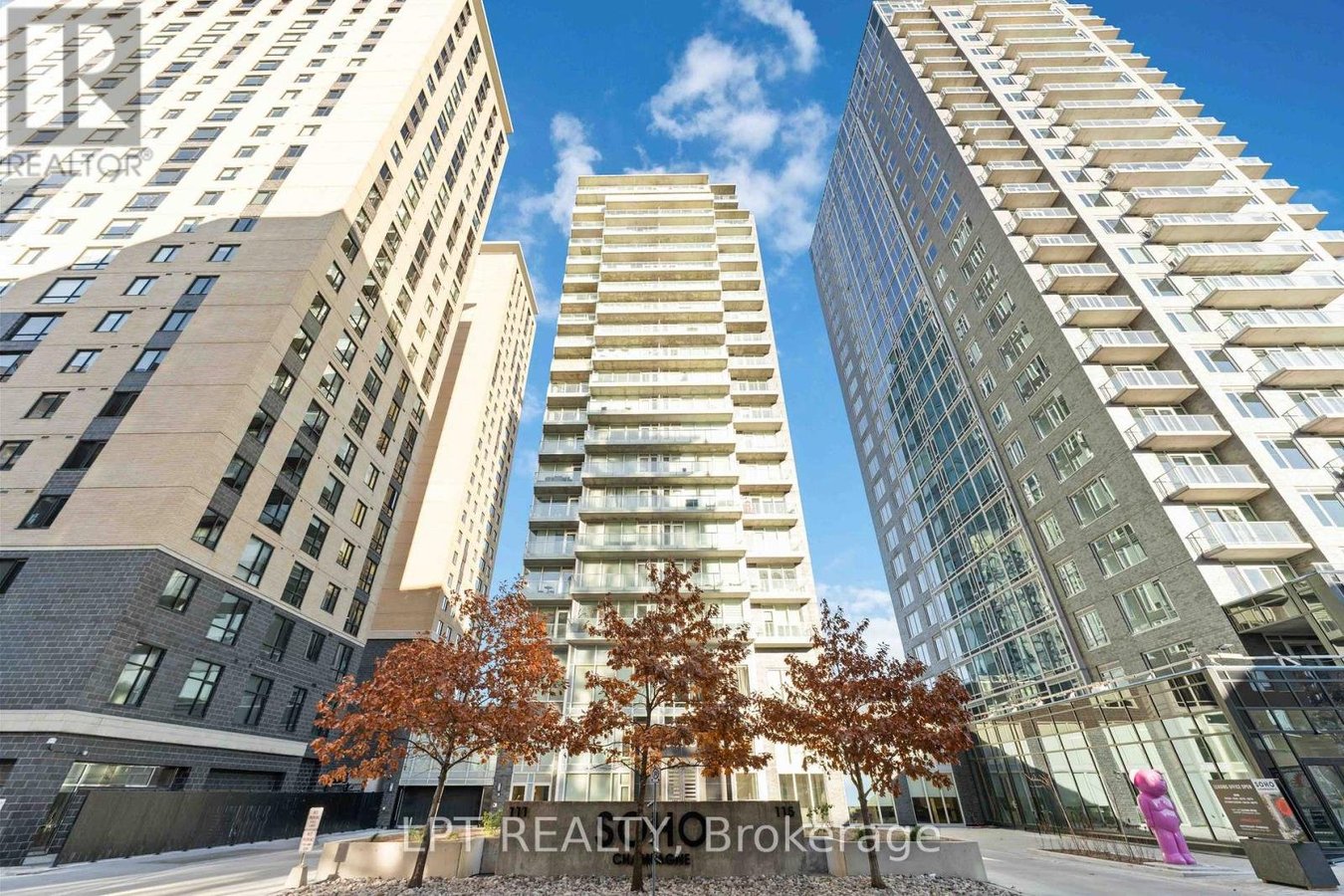 307 - 111 CHAMPAGNE AVENUE S - Photo 1