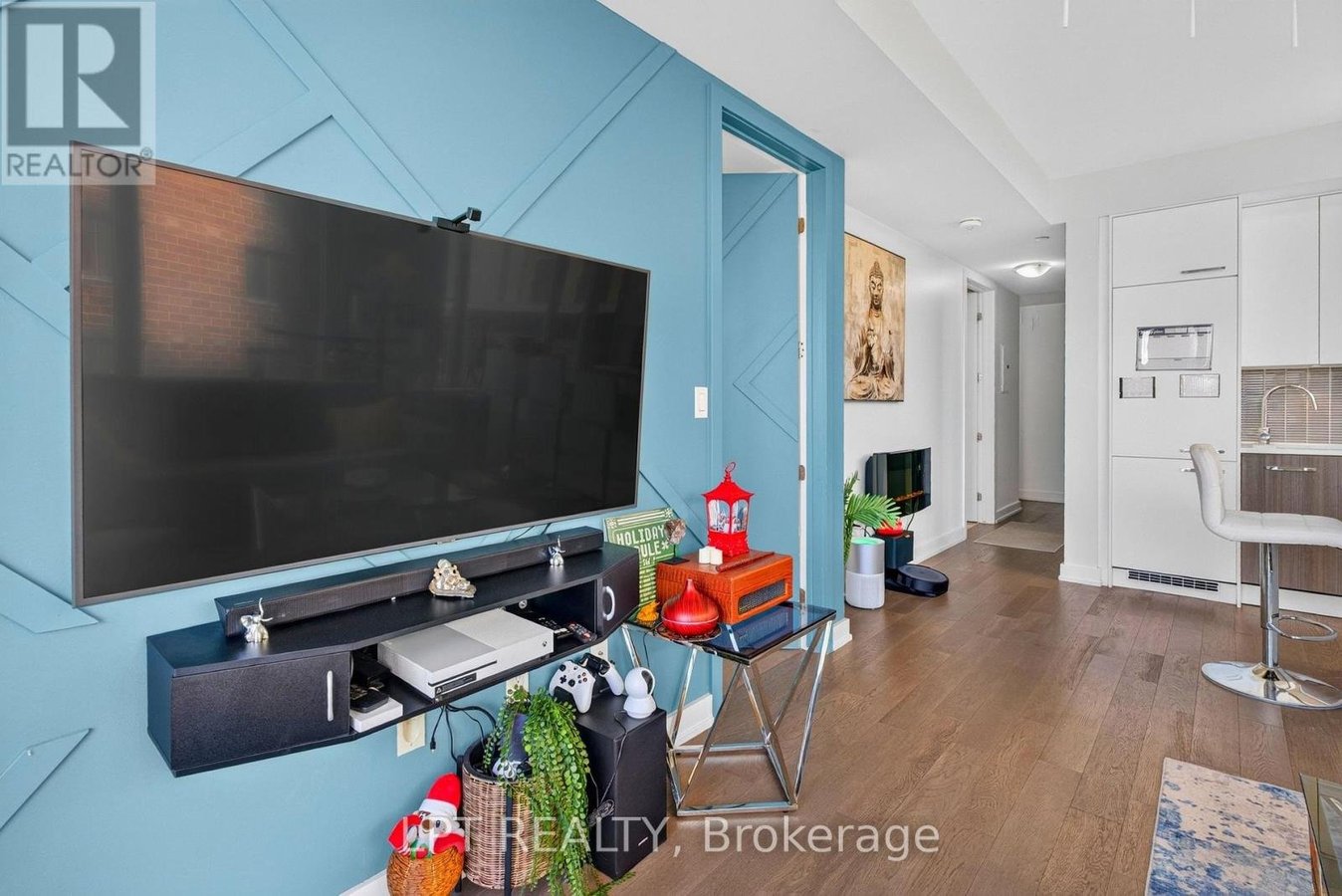 307 - 111 CHAMPAGNE AVENUE S - Photo 5
