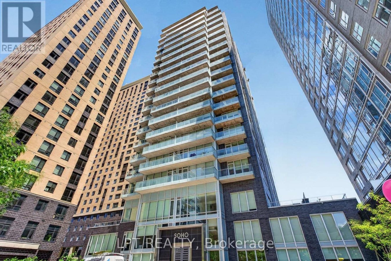 307 - 111 CHAMPAGNE AVENUE S - Photo 22