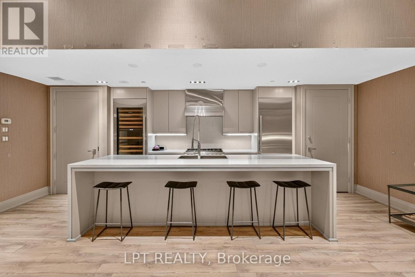 307 - 111 CHAMPAGNE AVENUE S - Photo 28