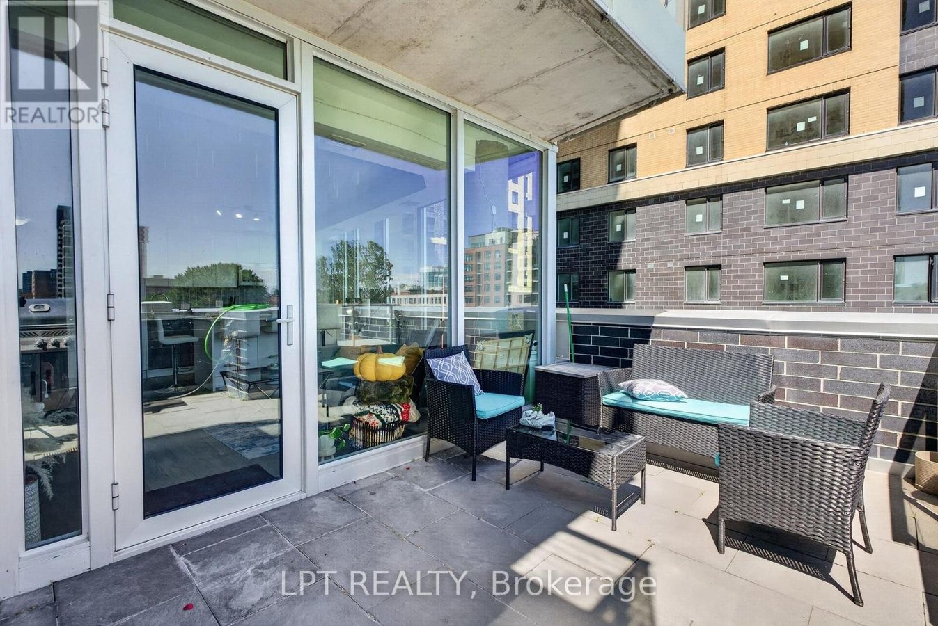 307 - 111 CHAMPAGNE AVENUE S - Photo 38