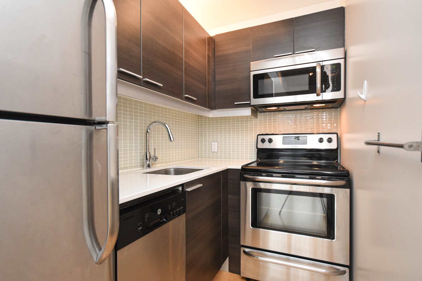 349 McLeod Street - Photo 13