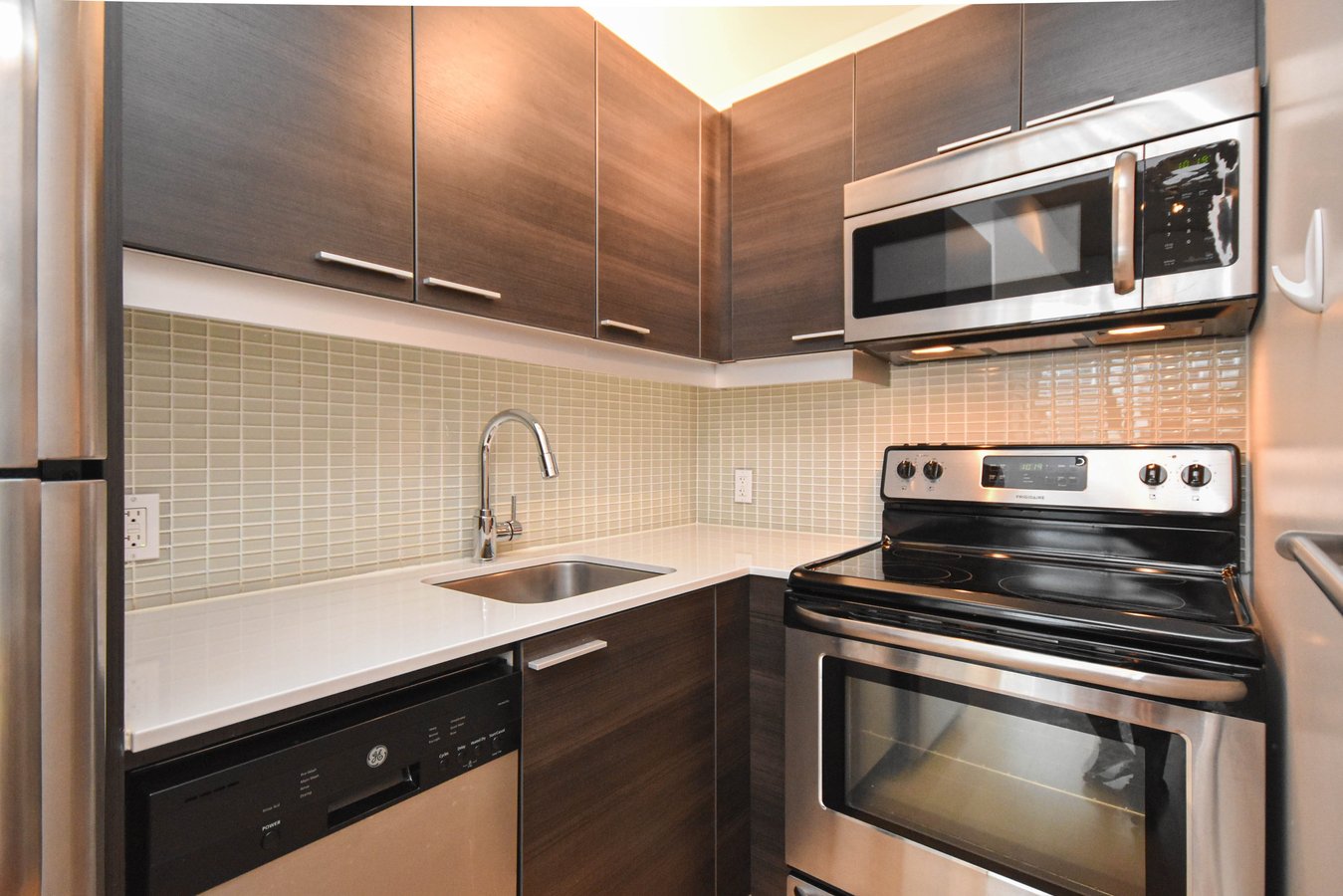 349 McLeod Street - Photo 15