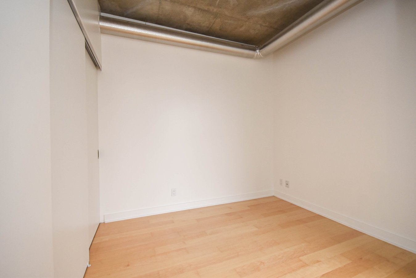 349 McLeod Street - Photo 18