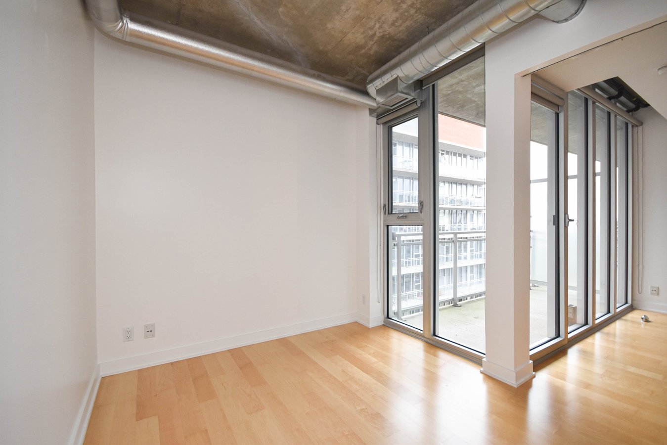 349 McLeod Street - Photo 19