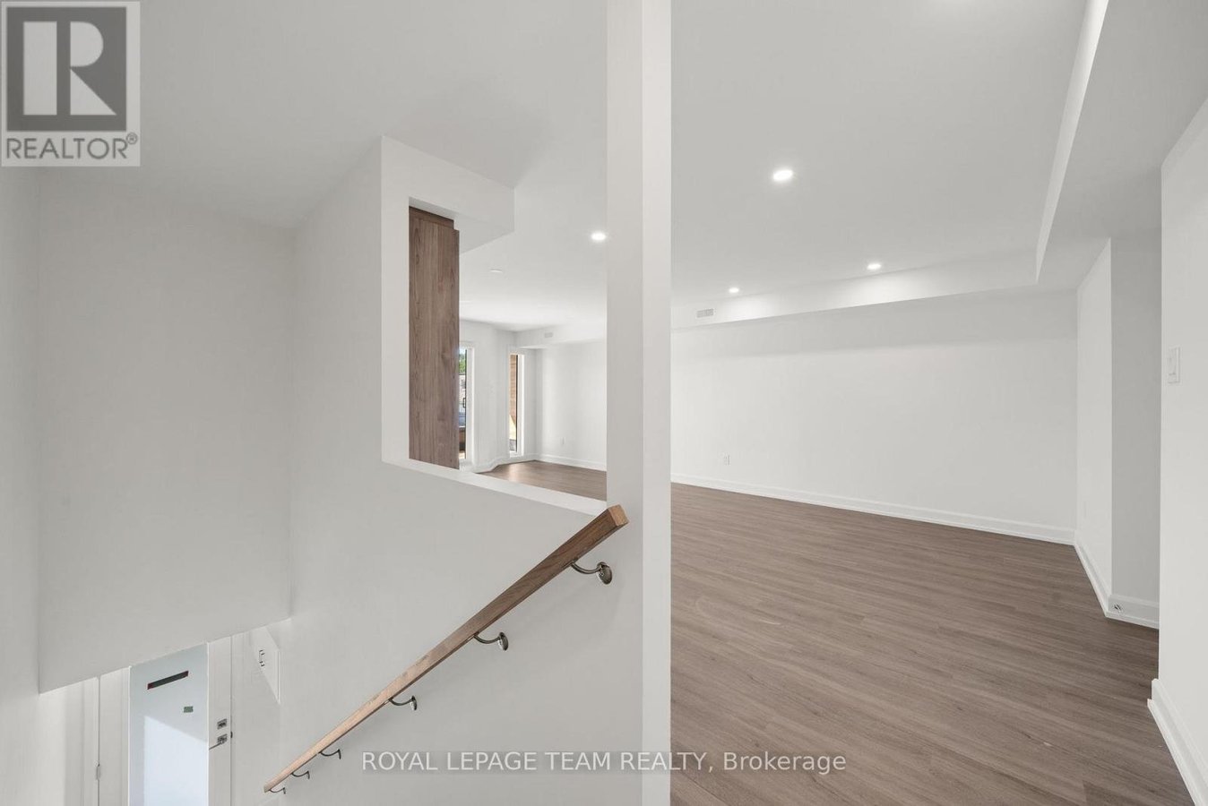 UPPER - 998 HOLLINGTON STREET - Photo 5