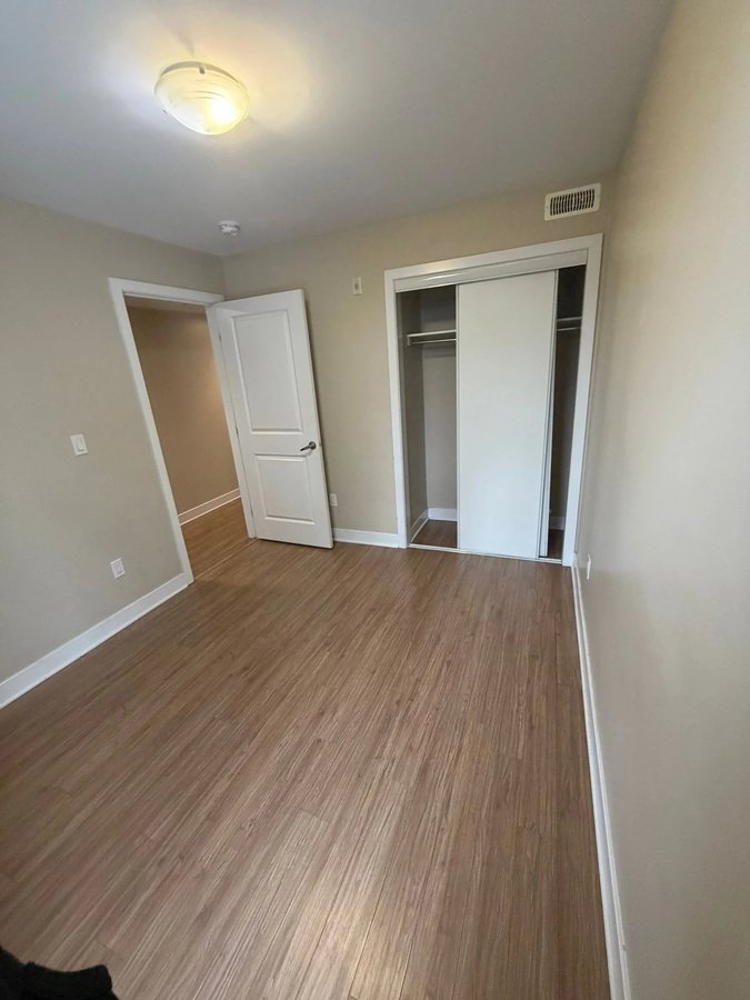 455 Green Avenue - Photo 5