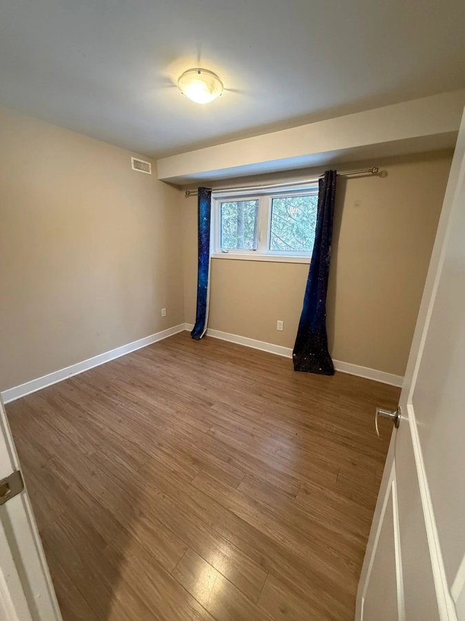 455 Green Avenue - Photo 7