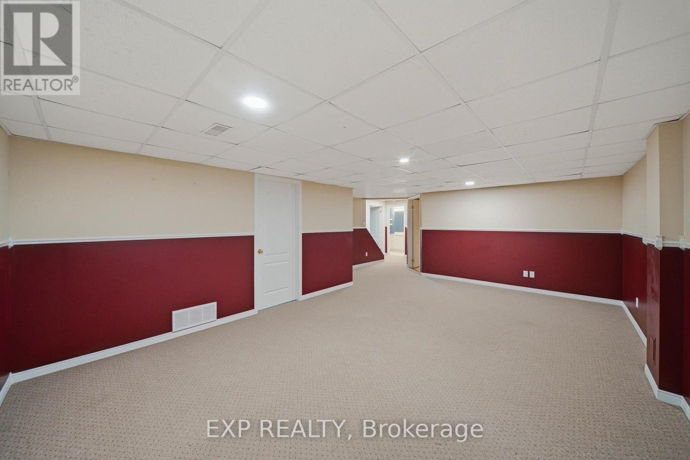 2023 ROLLING BROOK DRIVE - Photo 32
