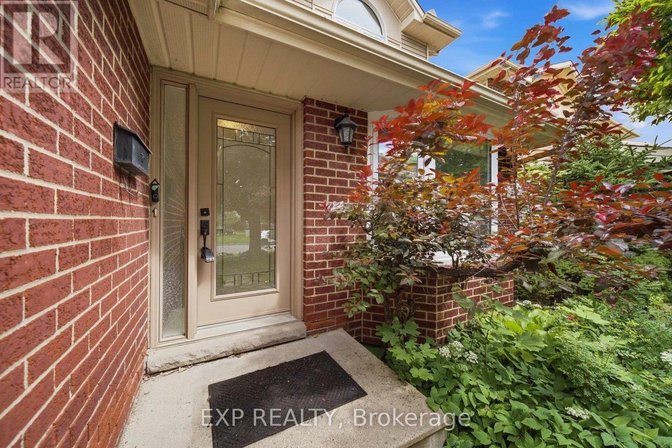 2023 ROLLING BROOK DRIVE - Photo 2